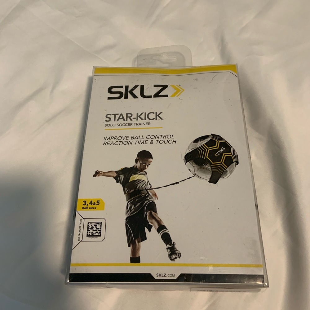 SKLZ Star Kick Solo Soccer Trainer-NWOT - Picture 2 of 7